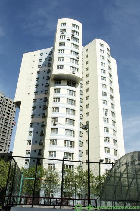 南門國際城F1高層住宅樓（新疆建筑工程天山獎、江蘇省省外“揚(yáng)子杯”）